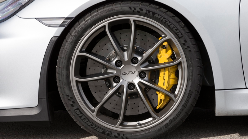 Illustration for article titled First Drive: The Porsche Cayman GT4 Is A Sports Car Fairy Tale Come True